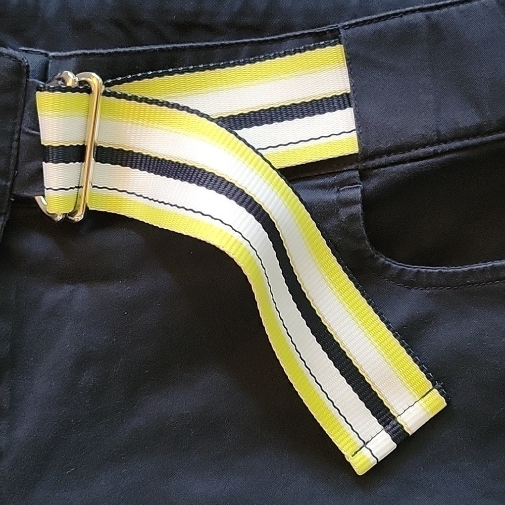 NIKE dark blue cotton casual shorts with striped belt. Size is 8 - 10. - Picture 3 of 8